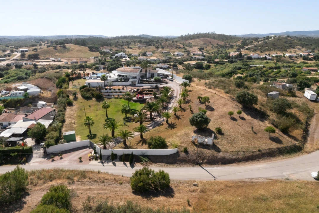 Moradia T3 para Venda em Mexilhoeira Grande Foto 56