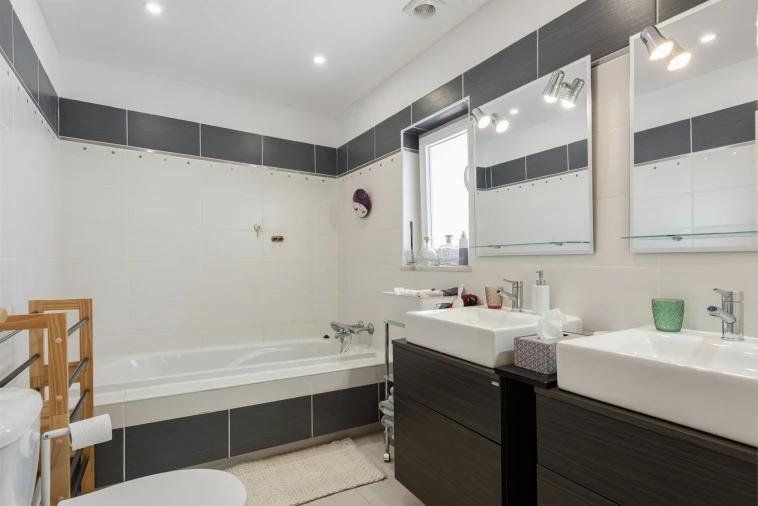 Moradia T3 para Venda em Mexilhoeira Grande Foto 28