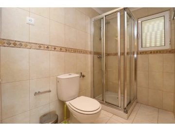 Moradia T5 para Venda em Albufeira e Olhos de Água