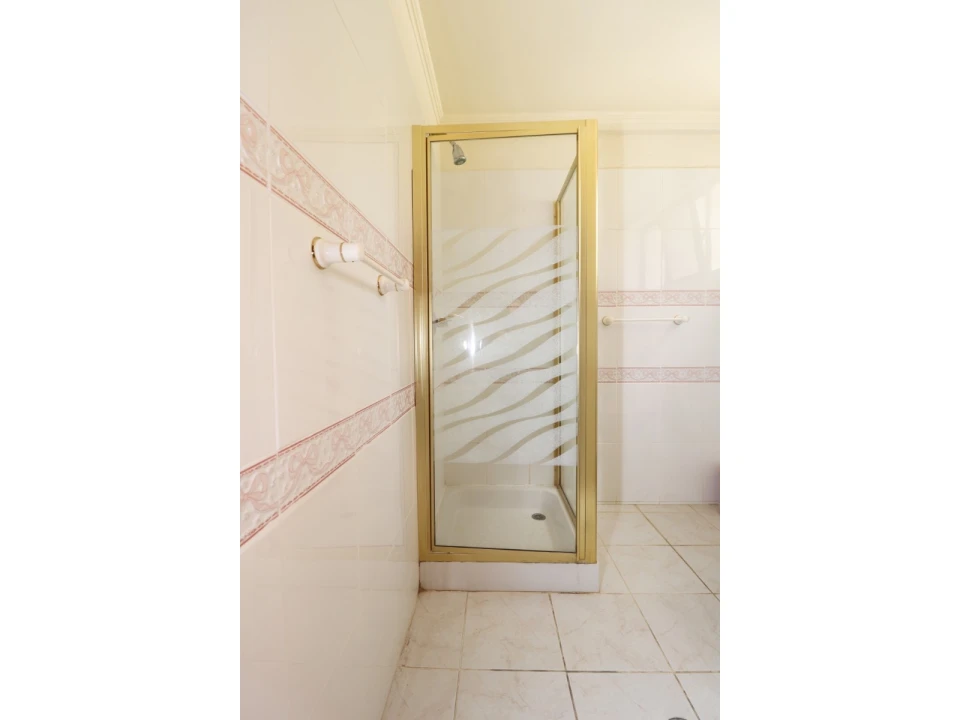 Moradia T5 para Venda em Albufeira e Olhos de Água Foto 54