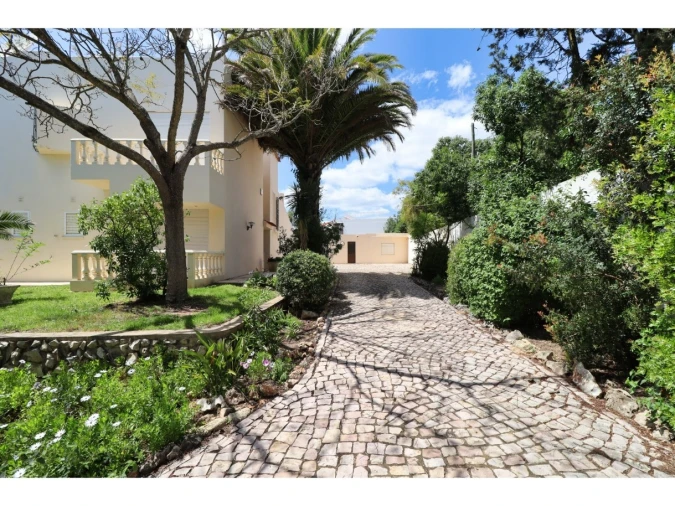 Moradia T5 para Venda em Albufeira e Olhos de Água Foto 4
