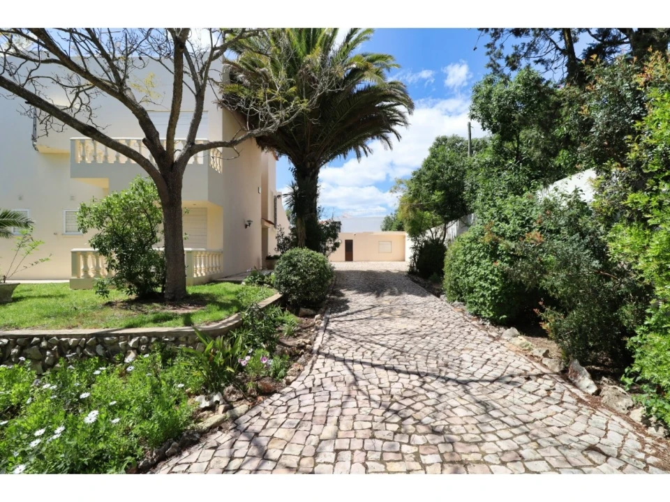 Moradia T5 para Venda em Albufeira e Olhos de Água Foto 4