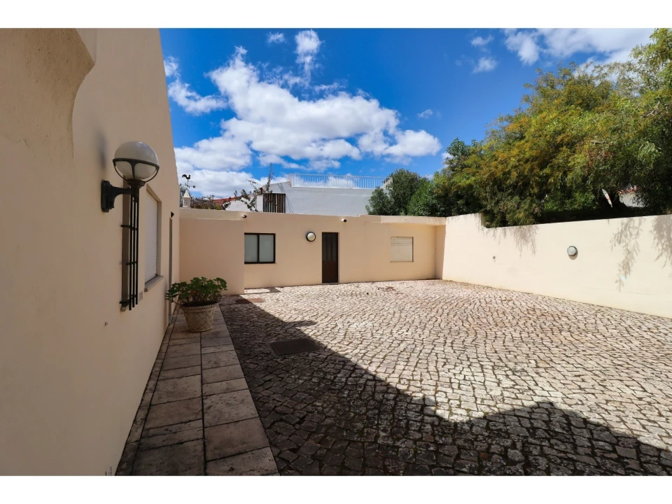 Moradia T5 para Venda em Albufeira e Olhos de Água Foto 9