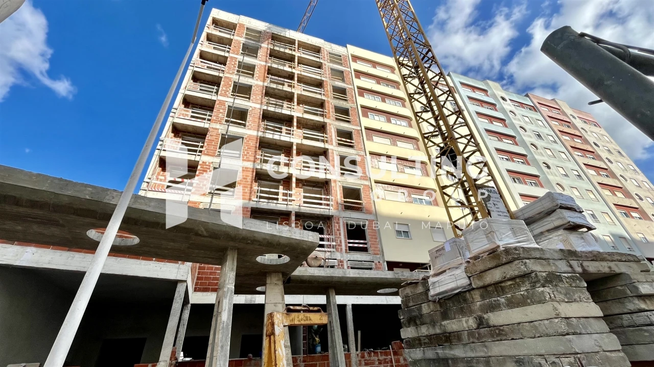Apartamento T2 para Venda em Corroios Foto 24