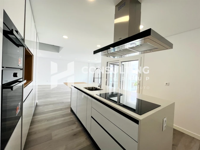 Apartamento T2 para Venda em Corroios Foto 39