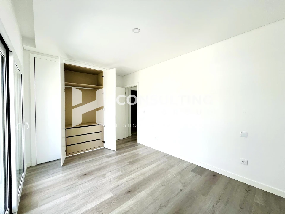 Apartamento T2 para Venda em Corroios Foto 34