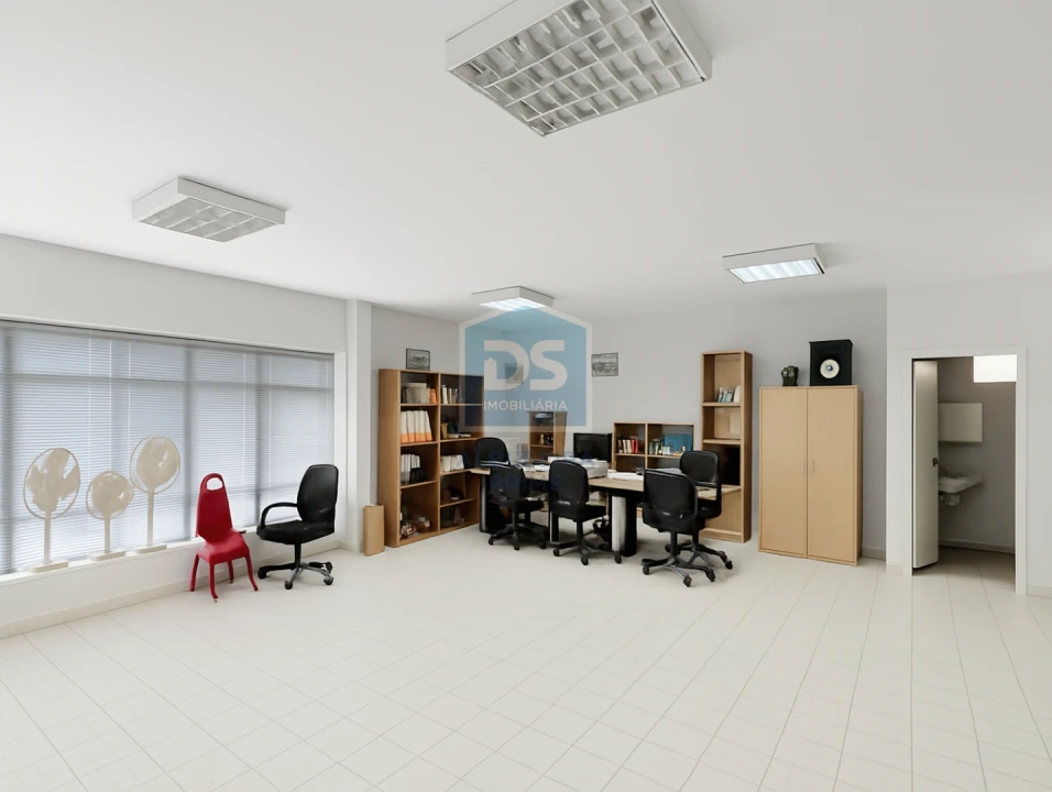 Armazém para Venda em Olhão Foto 18