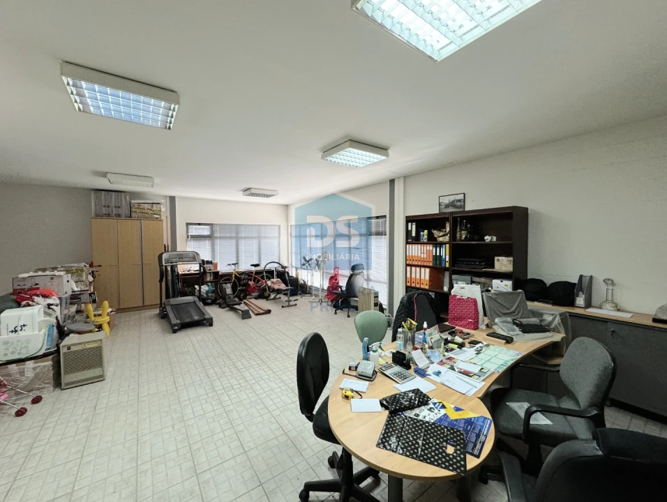 Armazém para Venda em Olhão Foto 21