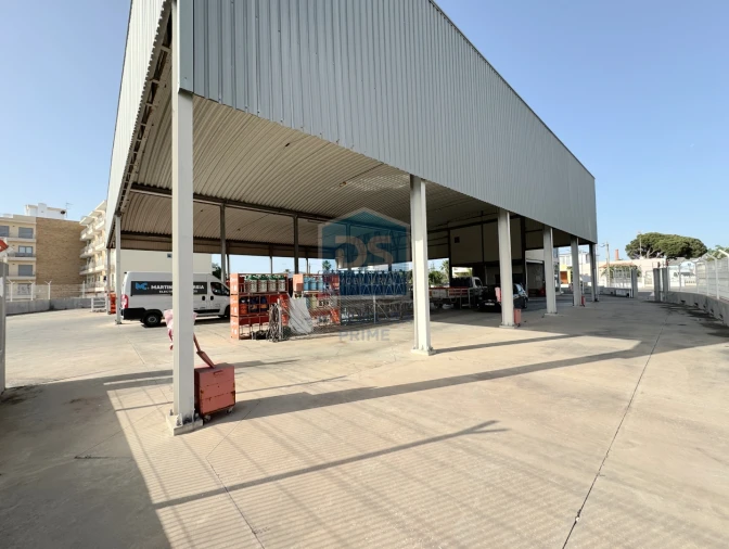 Armazém para Venda em Olhão Foto 6