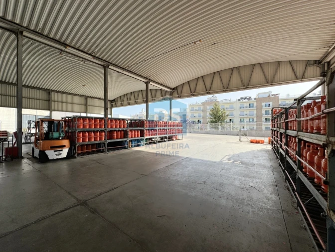 Armazém para Venda em Olhão Foto 28