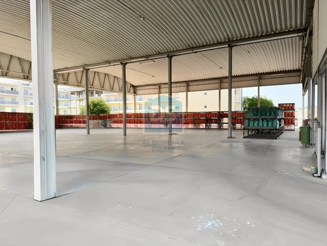 Armazém para Venda em Olhão Foto 33