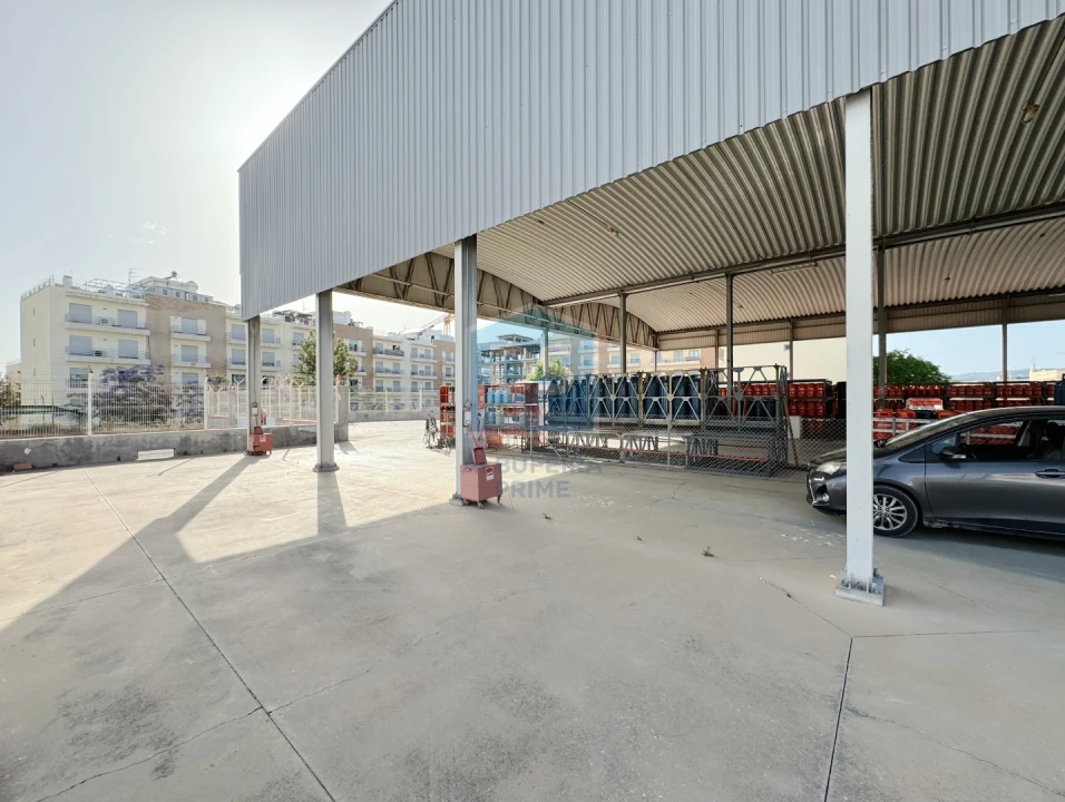 Armazém para Venda em Olhão Foto 23