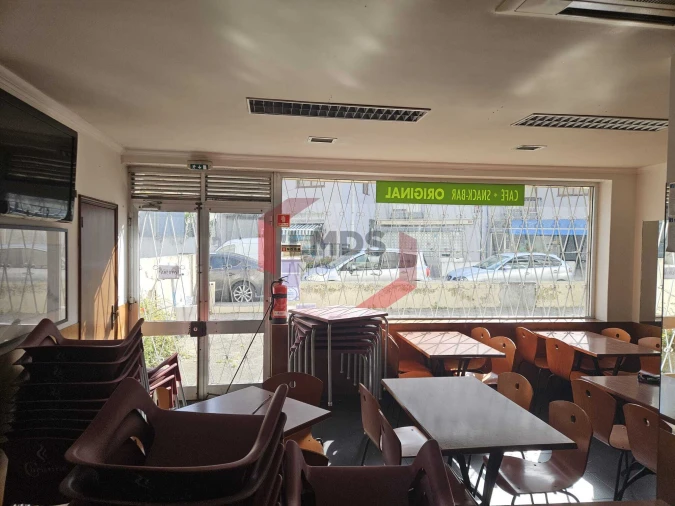 Loja para Venda em São Mamede de Infesta e Senhora da Hora Foto 9