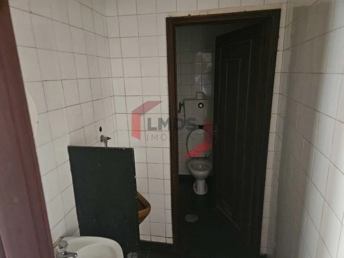 Loja para Venda em São Mamede de Infesta e Senhora da Hora Foto 17