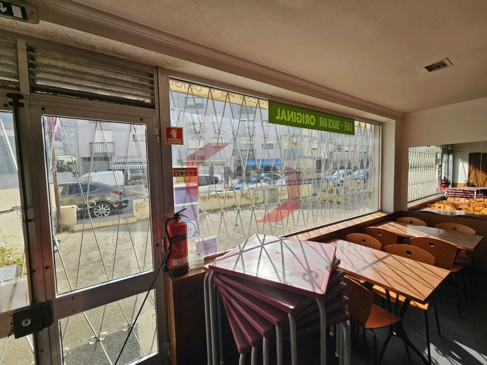 Loja para Venda em São Mamede de Infesta e Senhora da Hora Foto 8