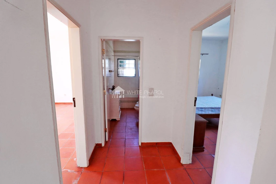 Moradia T5 para Venda em Santo Estêvão Foto 9