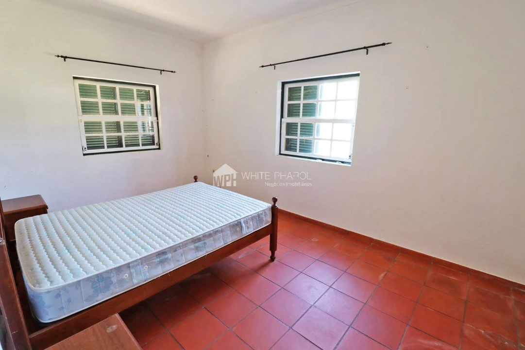 Moradia T5 para Venda em Santo Estêvão Foto 16