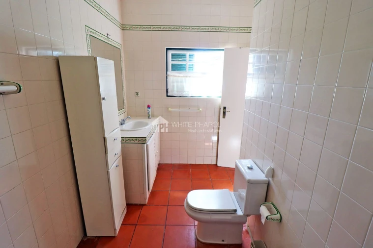 Moradia T5 para Venda em Santo Estêvão Foto 15