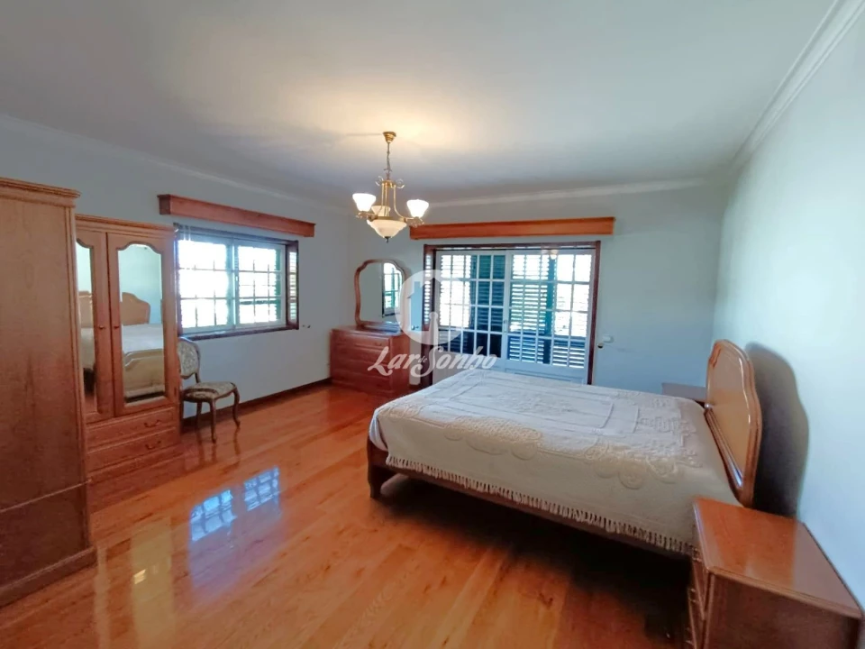 Moradia T3 para Venda em Carreira e Fonte Coberta Foto 17