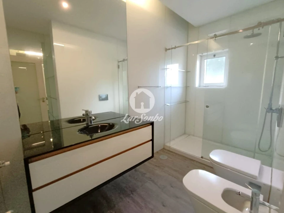 Moradia T3 para Venda em Carreira e Fonte Coberta Foto 6