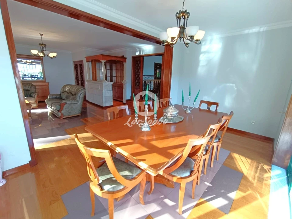 Moradia T3 para Venda em Carreira e Fonte Coberta Foto 12