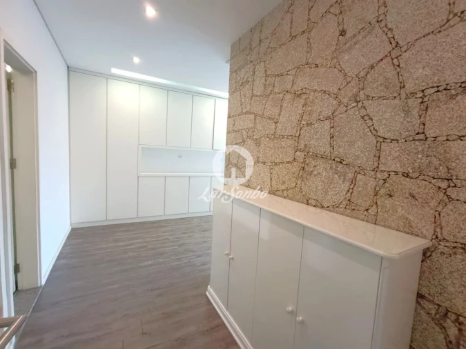 Moradia T3 para Venda em Carreira e Fonte Coberta Foto 3