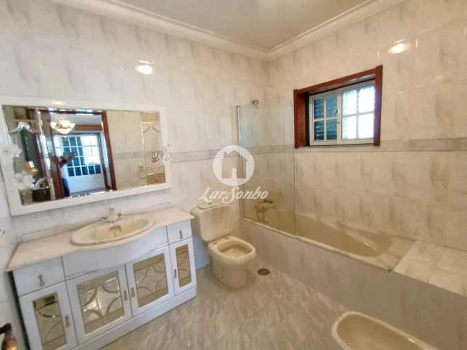 Moradia T3 para Venda em Carreira e Fonte Coberta Foto 18