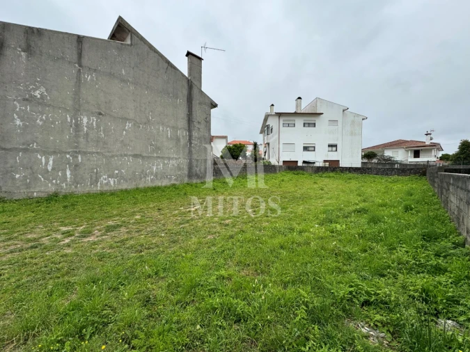 Terreno para Venda em Santa Marta de Portuzelo Foto 4