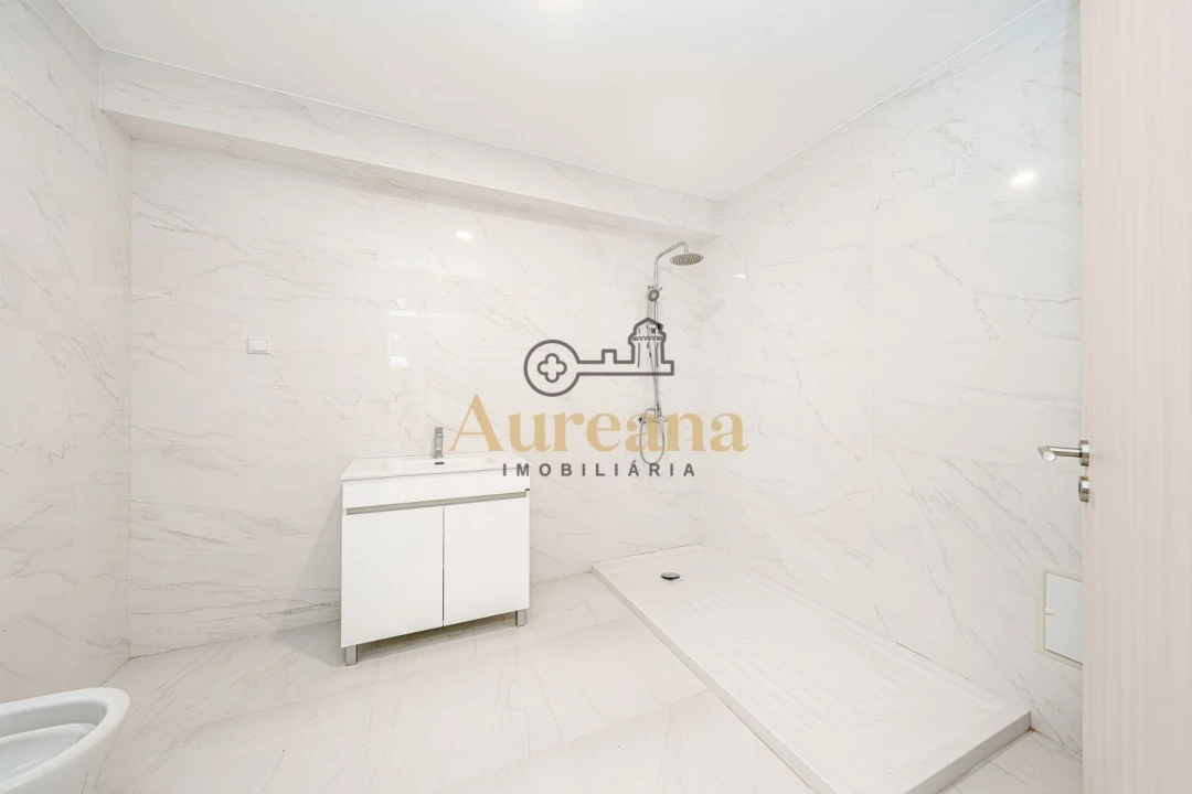 Apartamento T3 para Venda em Nossa Senhora da Piedade Foto 14