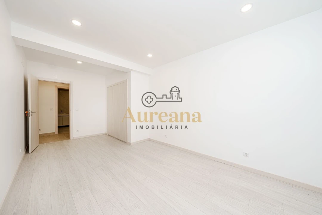 Apartamento T3 para Venda em Nossa Senhora da Piedade Foto 9