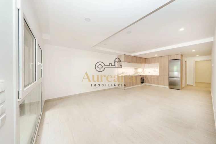 Apartamento T3 para Venda em Nossa Senhora da Piedade Foto 3