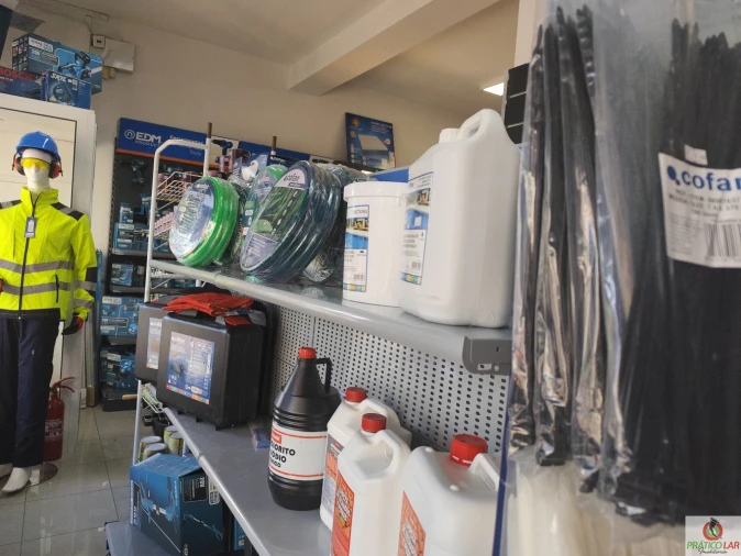 Loja para Trespasse em Oliveira do Bairro Foto 4