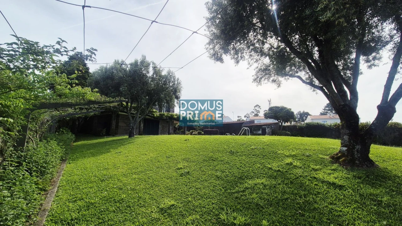 Moradia T5 para Venda em Forjães Foto 4