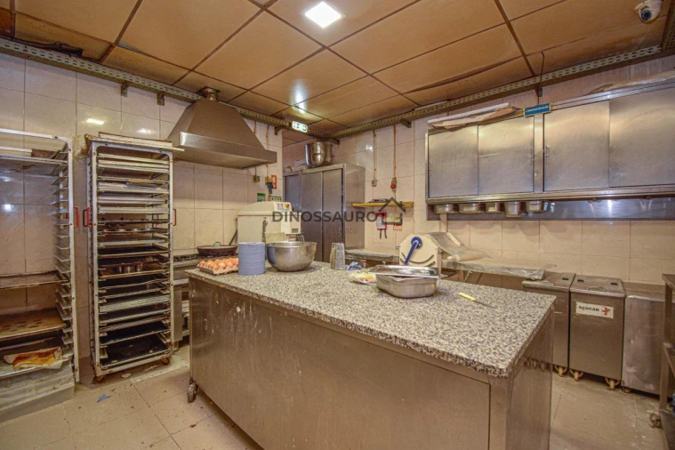 Loja para Trespasse em Lumiar Foto 19