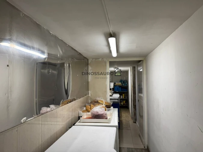 Loja para Trespasse em Lumiar Foto 15