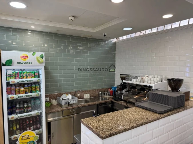 Loja para Trespasse em Lumiar Foto 7