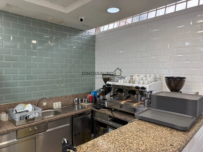 Loja para Trespasse em Lumiar Foto 10