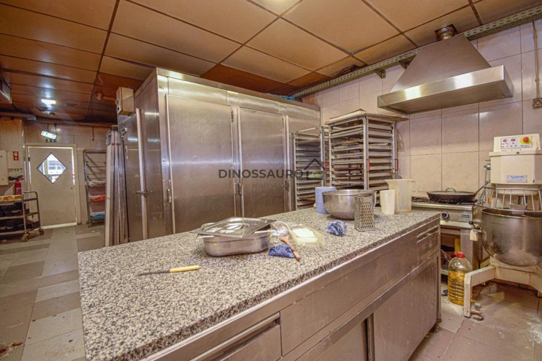 Loja para Trespasse em Lumiar Foto 20