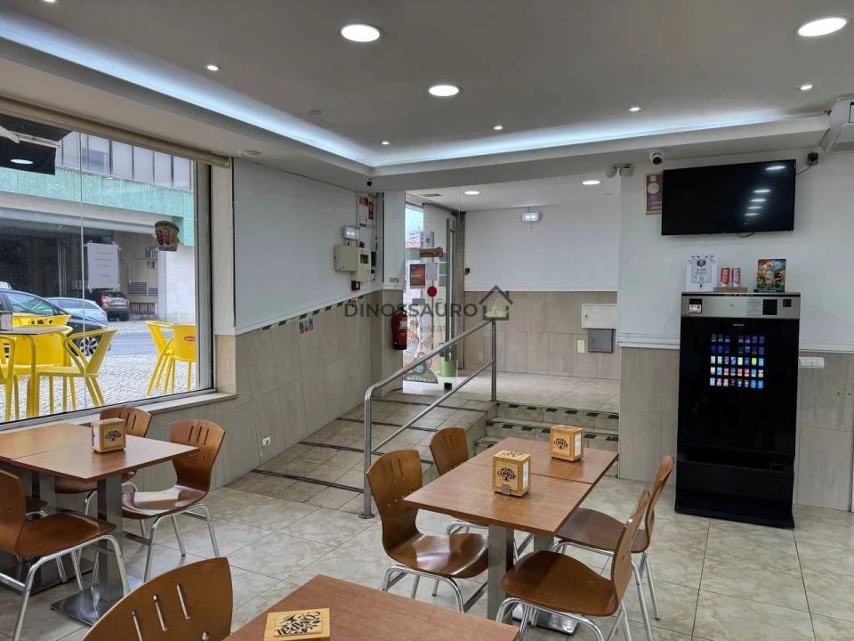 Loja para Trespasse em Lumiar Foto 9