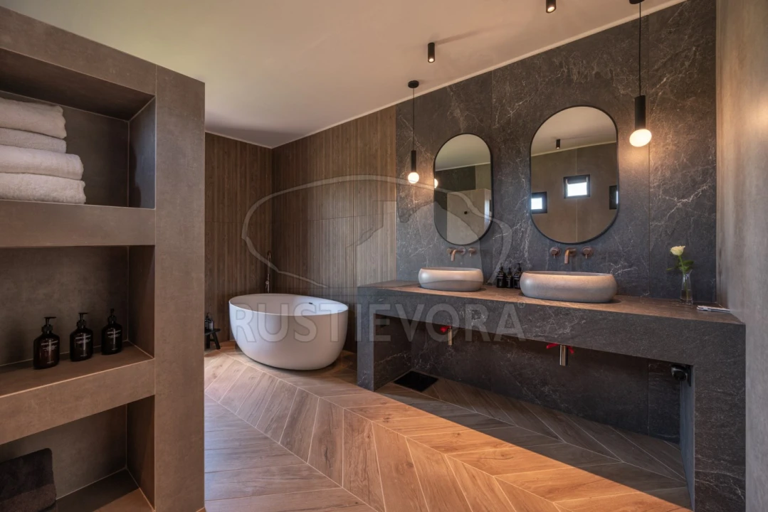 Quinta T6 para Venda em Nossa Senhora da Vila, Nossa Senhora do Bispo e Silveiras Foto 47