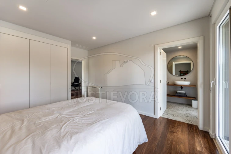 Quinta T6 para Venda em Nossa Senhora da Vila, Nossa Senhora do Bispo e Silveiras Foto 80