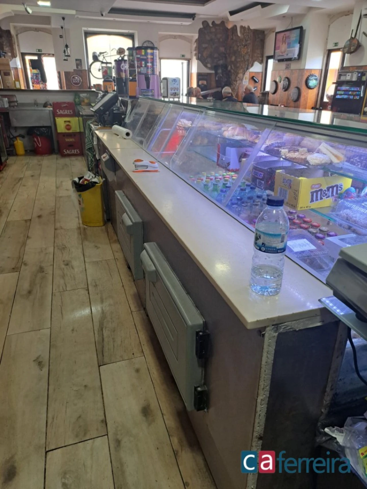 Prédio para Venda em Alcanhões Foto 6