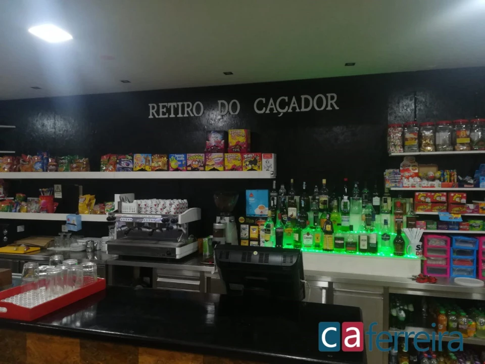 Prédio para Venda em Alcanhões Foto 12