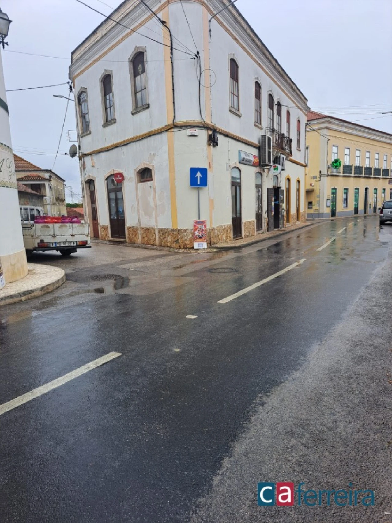 Prédio para Venda em Alcanhões Foto 15