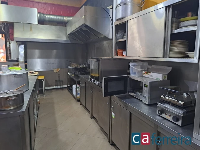 Prédio para Venda em Alcanhões Foto 8