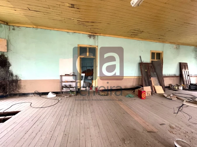 Prédio para Venda em Alcanhões Foto 19