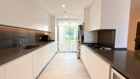 Moradia T4 para Arrendamento em Cascais e Estoril