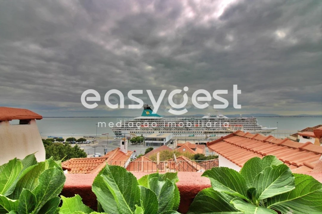 Prédio para Venda em Santa Maria Maior Foto 1