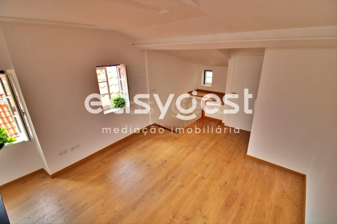 Prédio para Venda em Santa Maria Maior Foto 4