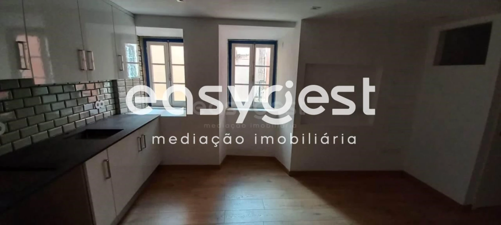 Prédio para Venda em Santa Maria Maior Foto 33